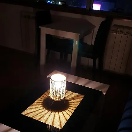 With 24-7 Building Security Lägenhet