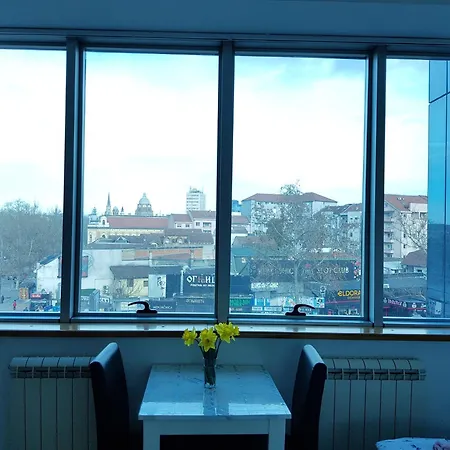 With 24-7 Building Security