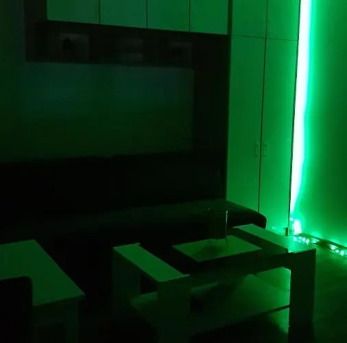 With 24-7 Building Security ノヴィ・サド